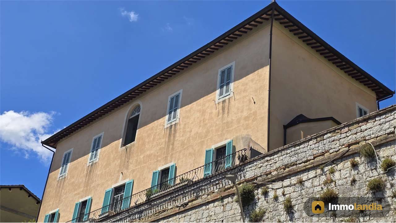 Corso Bersaglieri – Prestigiosa Dimora Storica nel Cuore di Perugia