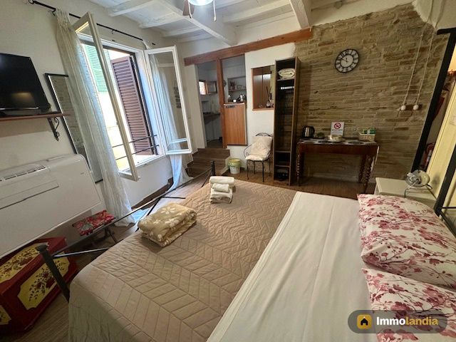 PERUGIA CENTRO STORICO: STRUTTURA INDIPENDENTE con DELIZIOSA SOLUZIONE "B&B"