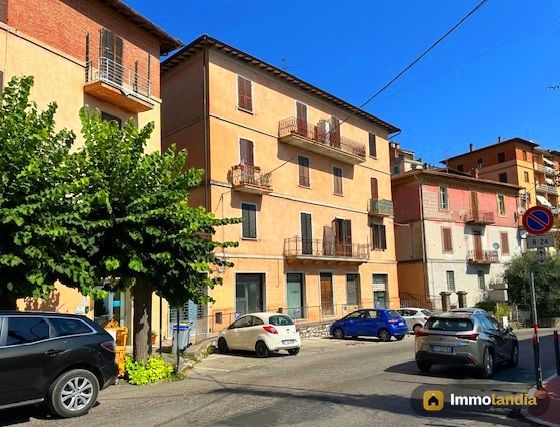 PERUGIA  - MONTELUCE: OTTIMO APPARTAMENTO AFFITTATO a 3 STUDENTI
